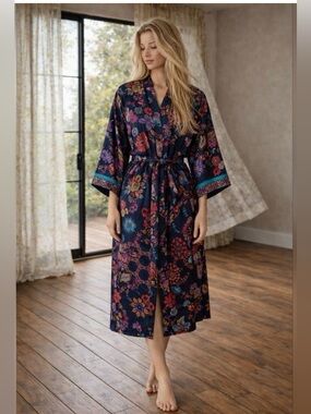 Natori Printed Kimono Robe